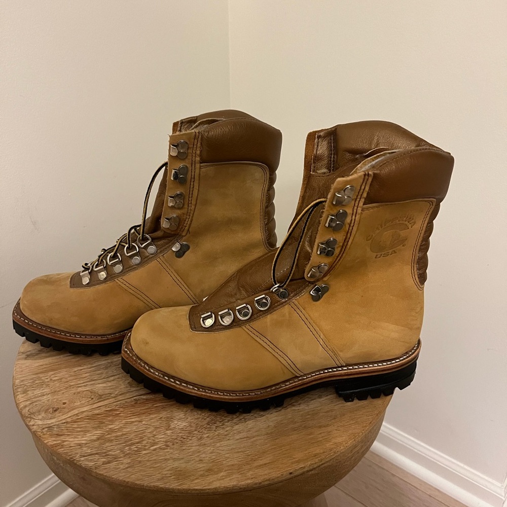 Chippewa 9" Tan Snuff Suede Lug Boots Felt Lined 25468 Men's 7 D NOS - Vintage